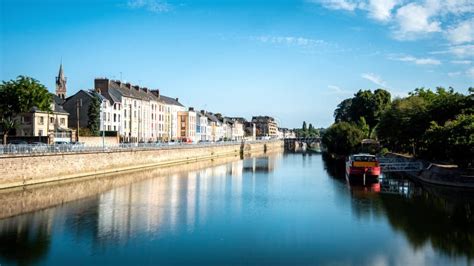 The River Sarthe At Le Mans In France Stock Image - Image of town, blue ...