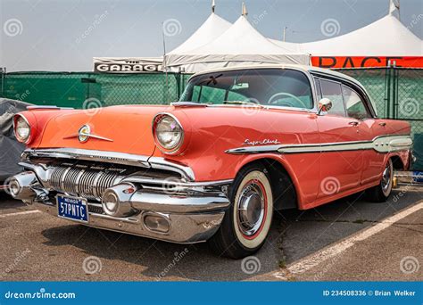 1957 Pontiac Super Chief Hardtop Sedan Editorial Photo - Image of hobbies, restoration: 234508336