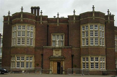 Main Entrance, New Hall School © ken brown :: Geograph Britain and Ireland