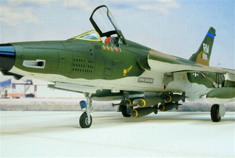 Republic F-105D Thunderchief by Fred List (Monogram 1/48)