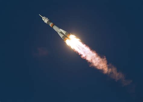 HD wallpaper: launch, soyuz, rocket, mission, transport, flying, sky ...