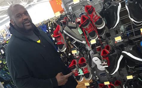 Shaq Sold ‘Over 120 Million Pairs’ of Shoes at Walmart – Footwear News