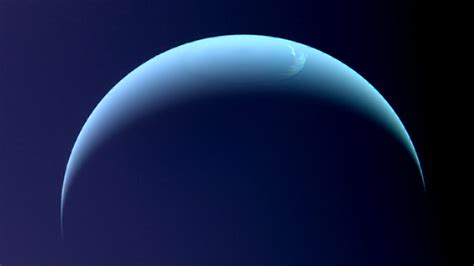 New thermal maps of Neptune reveal surprising temperature swings