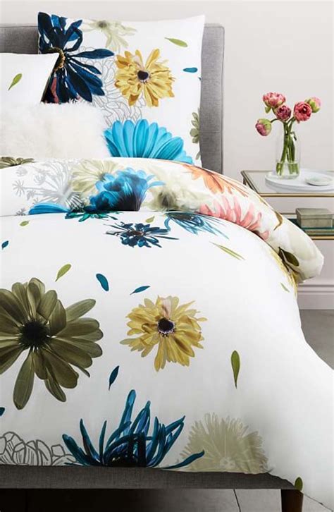 This 400 thread count organic sateen collage floral duvet cover and ...