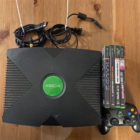 Original xbox console with controller and three games in 2022 ...