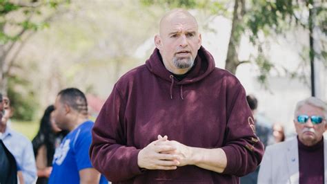 Fetterman wearing ‘hoodies and gym shorts’ in Senate shows ‘robust recovery,’ AP report claims ...