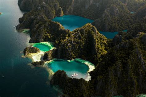 TOP 5 most beautiful islands of the Philippines | Sunheron