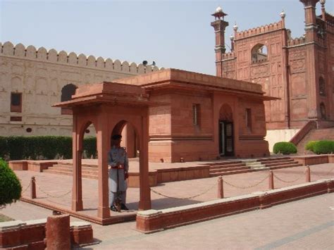 Tomb of Muhammad Iqbal, Lahore - Tripadvisor