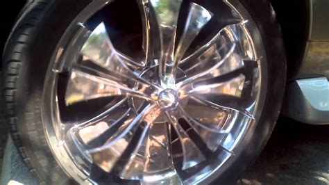 Escalade with 24" wheels spinners - YouTube