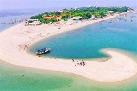 Gili Ketapang Island, the Drop of Heaven in Probolinggo - TIMES Indonesia