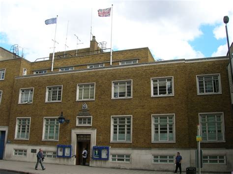 Southwark Police Station, Borough High... © Robin Sones :: Geograph ...