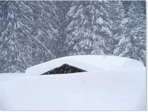 Experts confirm winter broke records for snowfall in Switzerland -- Earth Changes -- Sott.net