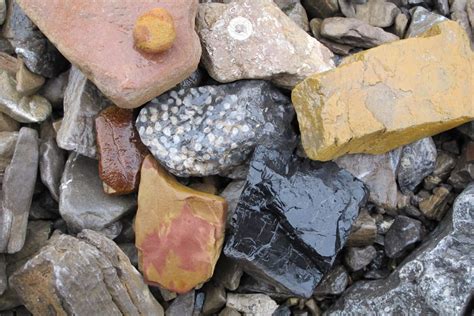 Rocks - Geology (U.S. National Park Service)