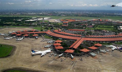 Soekarno-Hatta International Airport - Smoke Tree Manor