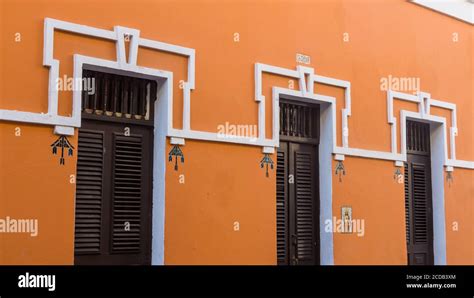 Colorfully painted houses in the historic colonial city of Old San Juan ...