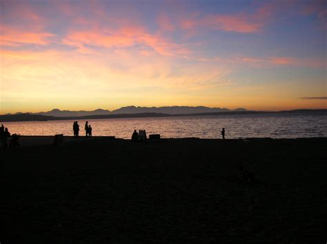 Alki Beach Sunset | Taken late September at Alki Beach in We… | Flickr