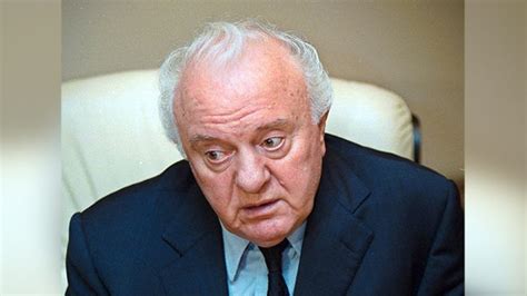 Former Georgia president Eduard Shevardnadze dies