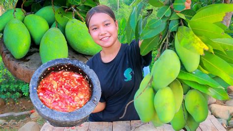 ASMR EATING MANGO WITH CHILI - DELICIOUS HOT CHILI WITH MANGO - YouTube