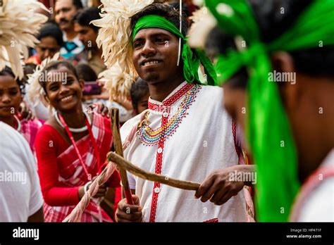 Tribal culture jharkhand hi-res stock photography and images - Alamy