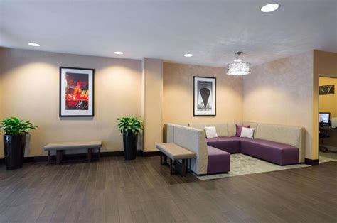 Hampton Inn Manhattan Times Square South Hotel (New York (NY)) - Deals, Photos & Reviews