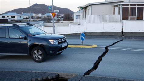 Iceland volcano: Why easing of earthquakes may not be a good sign ...