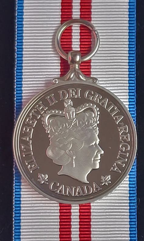 Queen's Platinum Jubilee Medal (PEI) – Defence Medals Canada