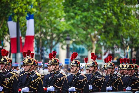 Bastille Day in Paris 2024: Fireworks, Parade, Parties | Paris Discovery Guide