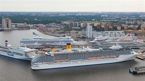 Record Cruise Passenger Numbers at Stockholm