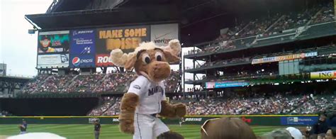 Mariner Moose - Seattle Mariners - SportMascots.com