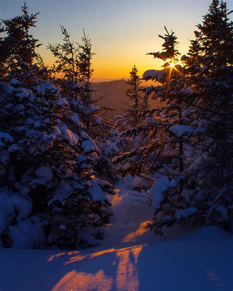 Wintry Mountain Sunrise, Adirondack Mountains, NY [3276×4096 ...