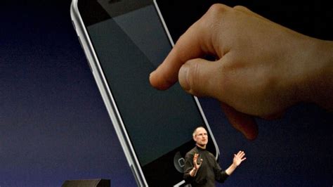 Apple executive who invented iPhone screen, Touch ID is leaving the ...