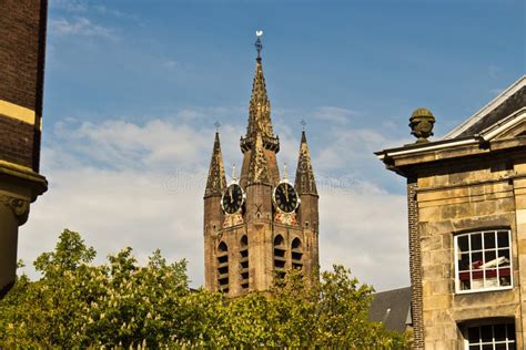 The Old Church in Delft, the Netherlands Stock Image - Image of canal, duckweed: 232599815