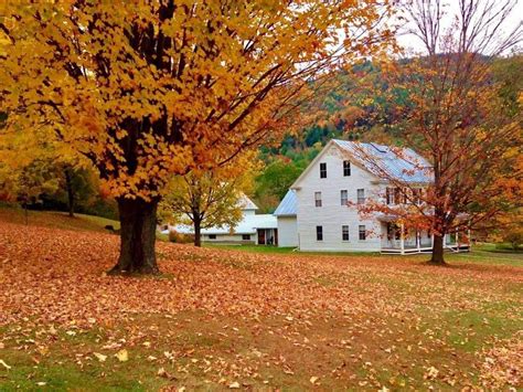 Pin by Jamie Ledoux Perretta on Vermont | Autumn scenes, House styles, Vermont