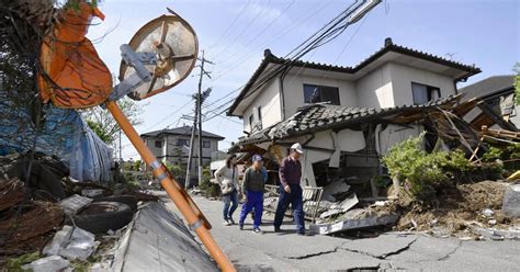 Japan Earthquake: Daylight Shows Extent of Damage After 9 Killed