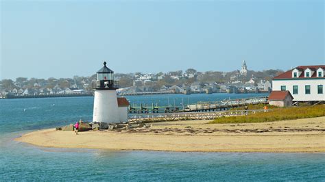 Nantucket Hot-spots and Destinations this Fall - The Next Gentleman