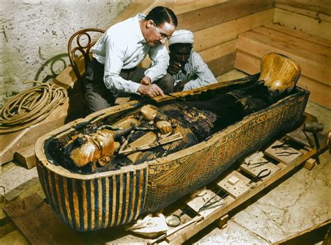 The discovery of Tutankhamun’s tomb shown in colour for the first time ...