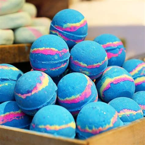 Lush Bath Bombs: The 10 Best Sellers