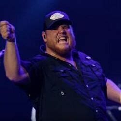 Luke Combs guitar chords and tabs | GuitarTabsExplorer.com