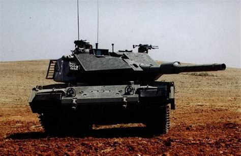 Sabra, an Israeli modified M60 : tanks