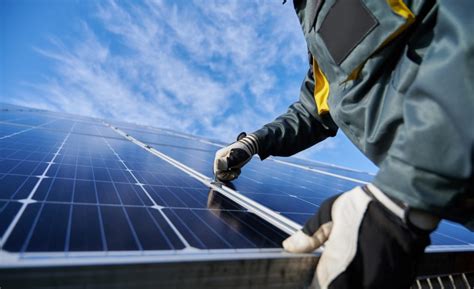 How are solar panels installed? - Dyson Energy Services