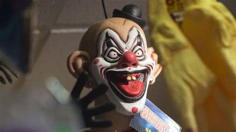 Is it all over for non-creepy clowns? - BBC News