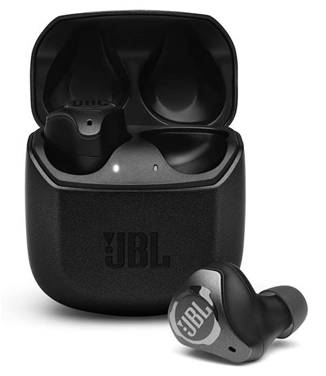 Face-Off: Noise-Canceling True Wireless Earbuds JBL Club Pro+ | Sound ...