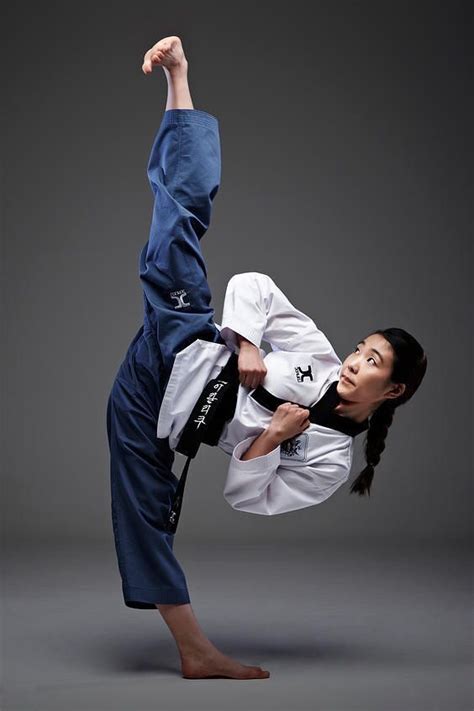 Martial Arts Girl, Martial Arts Workout, Martial Arts Women, Taekwondo ...