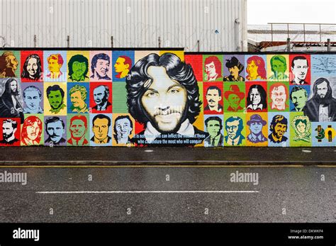 Irish Republican mural at the International Peace Wall, Belfast Stock ...