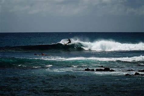 Surf Spots in Kauai- The Complete Guide to Surfing in Kauai