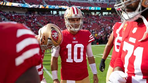 49ers' Decision On Jimmy Garoppolo Has Fans Begging For His Services