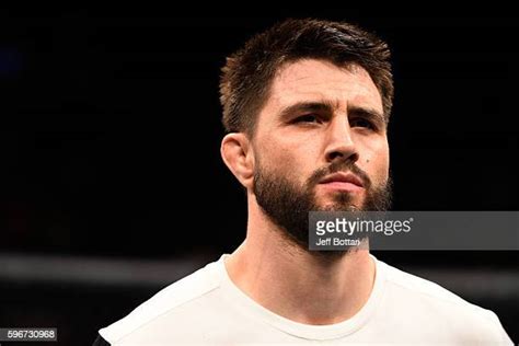 Fighter Carlos Condit Photos and Premium High Res Pictures - Getty Images