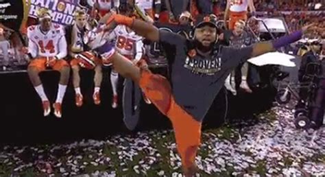 Clemson’s Christian Wilkins' EPIC Celebration After Beating Alabama ...