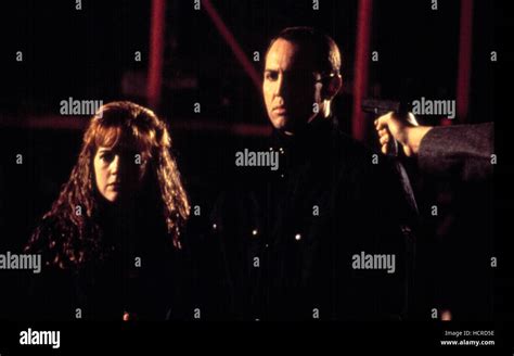 DARKMAN II: THE RETURN OF DURANT, Renee O'Connor, Arnold Vosloo, 1994 Stock Photo - Alamy