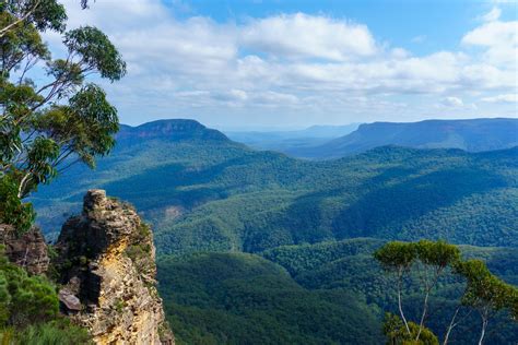 The blue mountains are actually blue[6000x4000][OC] : r/EarthPorn